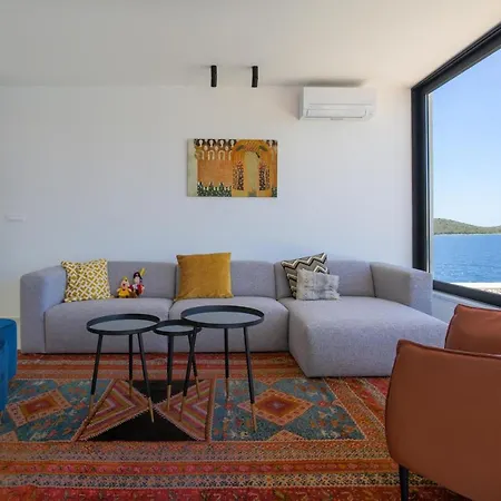 Appartement Breathtaking Seafront Elegance Luxury Penthouse Ražanj