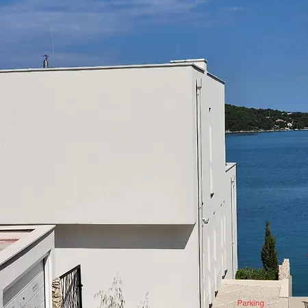 Appartamento Breathtaking Seafront Elegance Luxury Penthouse *