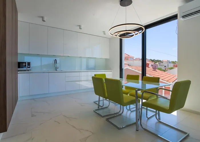 Breathtaking Seafront Elegance Luxury Penthouse