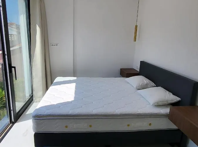 Breathtaking Seafront Elegance Luxury Penthouse Daire